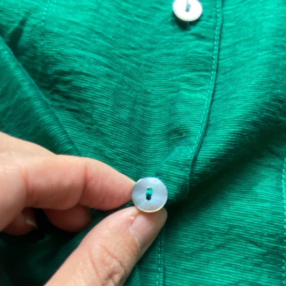 Button down shirt, tried on only once,Material: 43% TENCEL,35% HEMPL ,22% NYLON - Picture 5 of 10